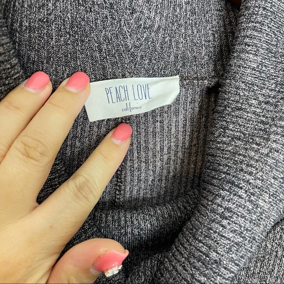 PEACH LOVE CALIFORNIA Cowl Neck Sleeveless Ribbed Knit Dress - Picture 6 of 6